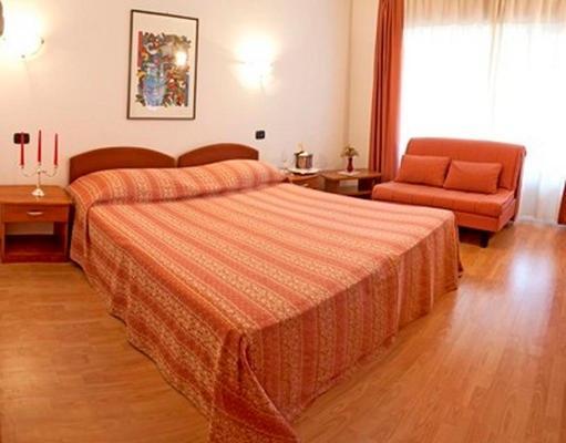 Hotel Makin Novigrad  Екстер'єр фото