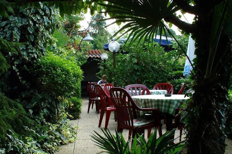 Hotel Makin Novigrad  Екстер'єр фото