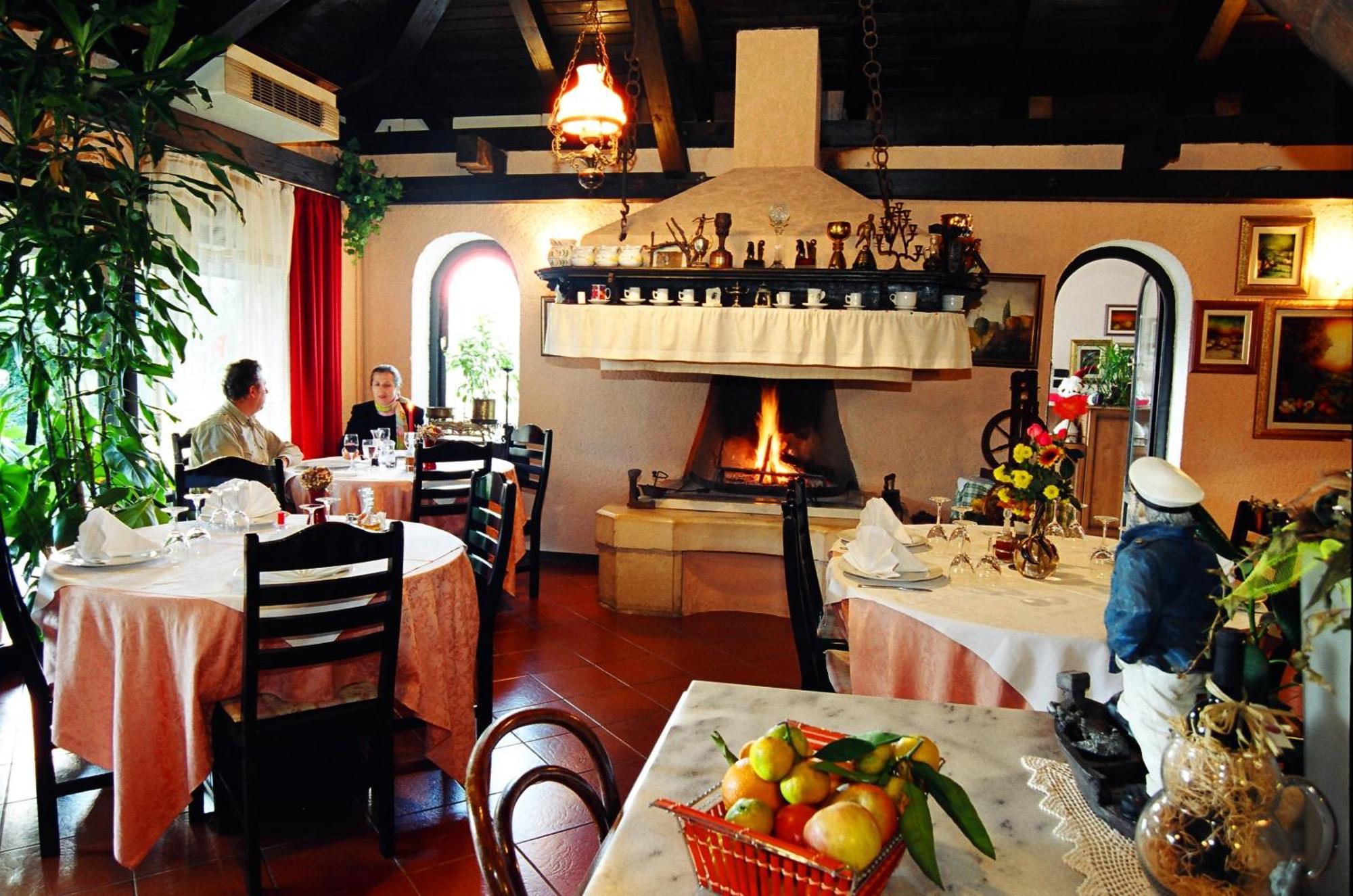 Hotel Makin Novigrad  Екстер'єр фото
